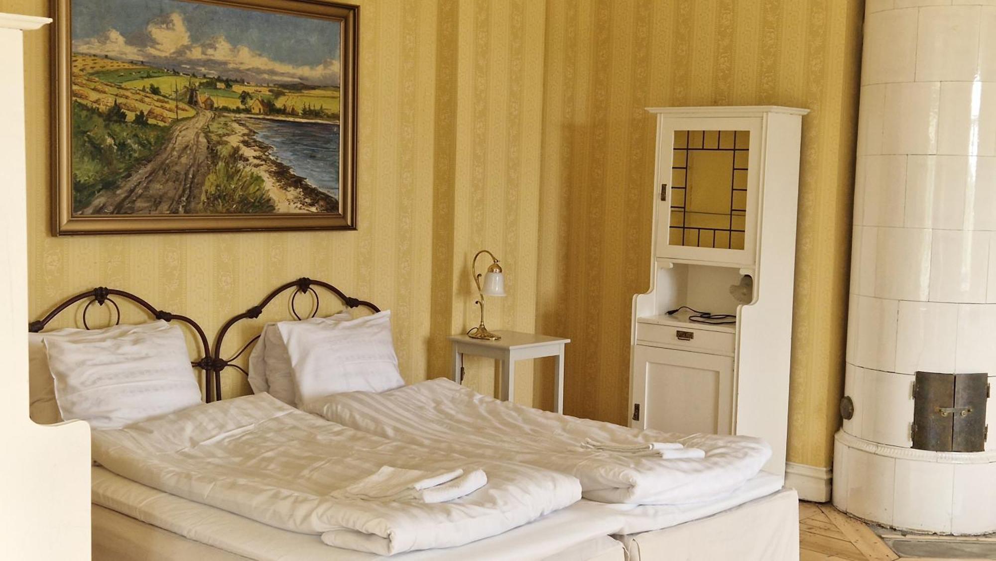 בית הארחה Floda  	Naeaes Slott מראה חיצוני תמונה