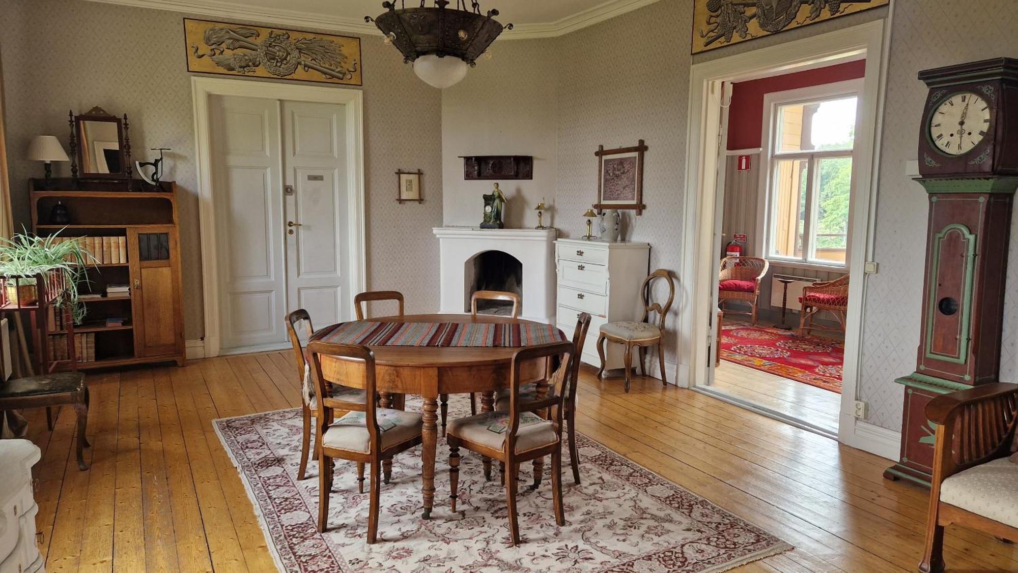 בית הארחה Floda  	Naeaes Slott מראה חיצוני תמונה